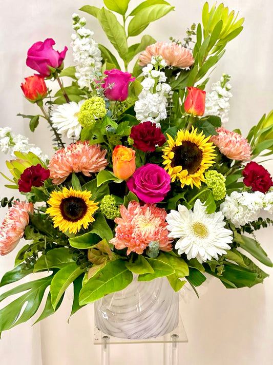 Flower delivery. Pink flowers. Pink flower delivery. floral delivery. flowers in sydney. quick flower delivery. same day flower delivery. beautiful flowers. beautiful flower delivery. Sunflower delivery. rose delivery. Sunflowers same day delivery